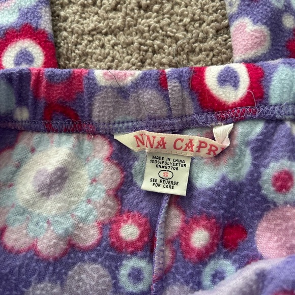 Nina Capri Women’s Purple,Blue & Pink Flowers PJ Pants Size S

Size S - Picture 3 of 4